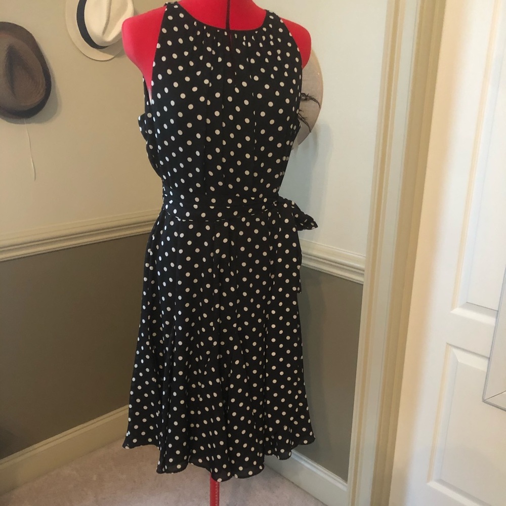 Classic polka dot dress with tie waist